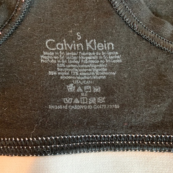 Calvin Klein sports bra - Picture 3 of 3